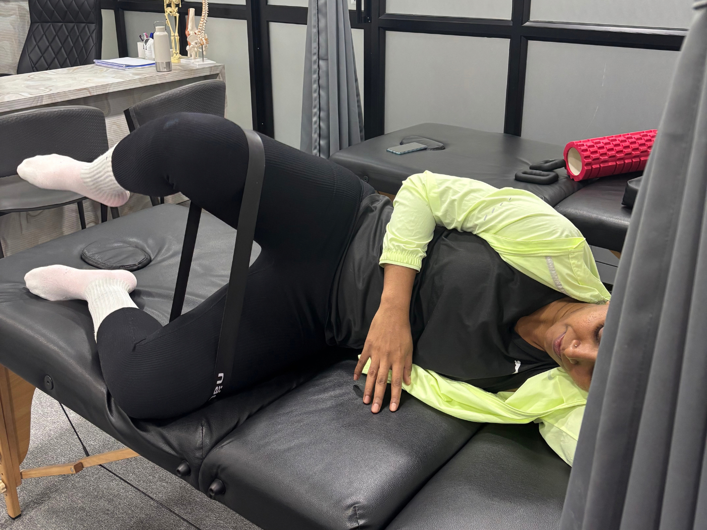One-to-one physical therapy session at Varg Movement Studio
